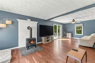 10 Erin Dr, South Kingstown, RI 02879 - Photo 12