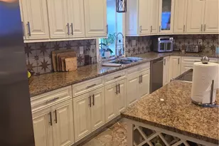 609 Armistice Blvd, Pawtucket, RI 02861 - Photo 4