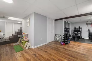 122 Oriole Ave, Pawtucket, RI 02860 - Photo 22