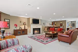 65 Viva Way, Woonsocket, RI 02895 - Photo 32