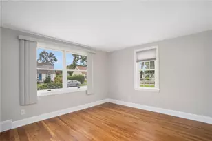 37 Haverford Rd, Warwick, RI 02886 - Photo 6