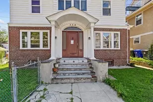 246 Lenox Ave, Providence, RI 02907 - Photo 1
