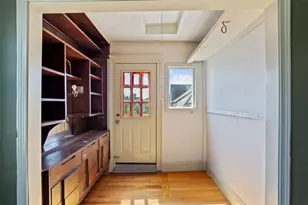 246 Lenox Ave, Providence, RI 02907 - Photo 24