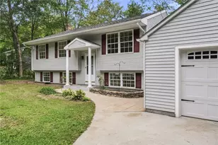 7 Cedar Knoll Dr, Hopkinton, RI 02804 - Photo 4