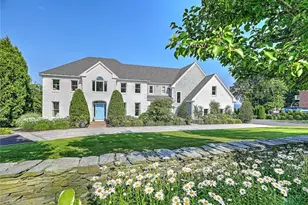 105 Heidi Dr, Portsmouth, RI 02871 - Photo 1
