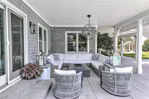 105 Heidi Dr, Portsmouth, RI 02871 - Photo 14