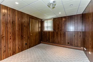 159 Hanover St, Warwick, RI 02886 - Photo 26
