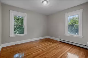 207 Oakland Ave, Providence, RI 02908 - Photo 20