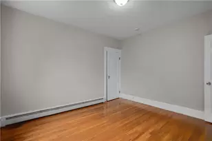 207 Oakland Ave, Providence, RI 02908 - Photo 12