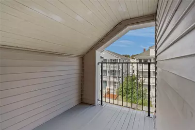 207 Oakland Avenue #3, Providence, RI 02908 - Photo 2