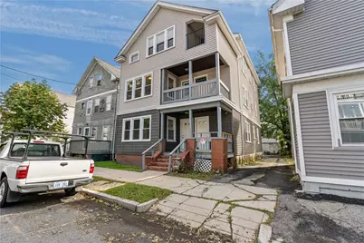 207 Oakland Avenue #3, Providence, RI 02908 - Photo 1