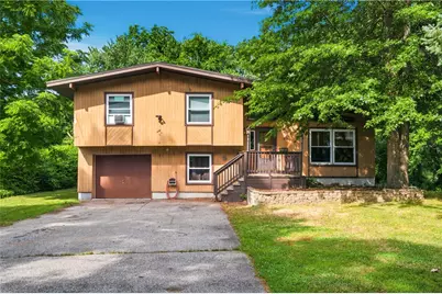 36 Wentworth Street, North Providence, RI 02904 - Photo 2