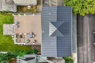 7 Dearborn St, Newport, RI 02840 - Photo 12