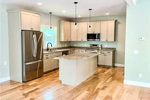197 Maxson Hill Rd, Hopkinton, RI 02833 - Photo 2