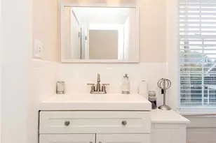 191 Coggeshall Ave, Newport, RI 02840 - Photo 2