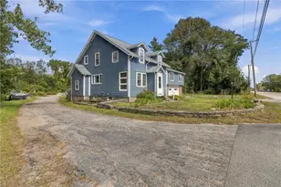 657 Danielson Pike, Scituate, RI 02857 - Photo 2