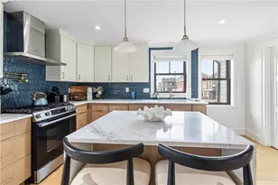9 Dearborn St, Newport, RI 02840 - Photo 18