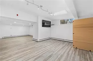 245 Eustis Ave, Newport, RI 02840 - Photo 26