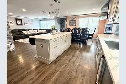 94 Gloucester Street, Providence, RI 02908 - Photo 10