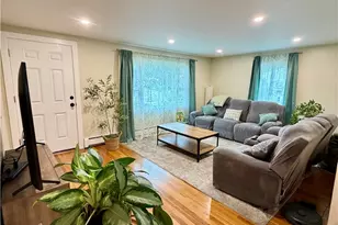31 Regina Dr, Johnston, RI 02919 - Photo 6