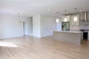 153 Revolution Wy, Middletown, RI 02840 - Photo 6