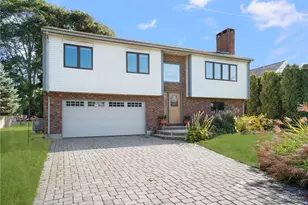 11 Renfrew Ave, Middletown, RI 02842 - Photo 1