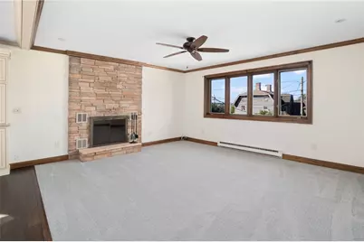 11 Renfrew Avenue, Middletown, RI 02842 - Photo 6