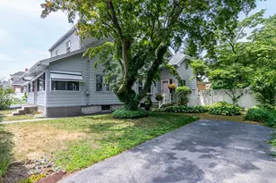 78 Darlingdale Ave, Pawtucket, RI 02861 - Photo 2