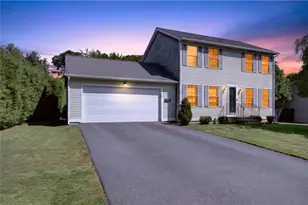 112 Greenwich Ave, Warwick, RI 02886 - Photo 1