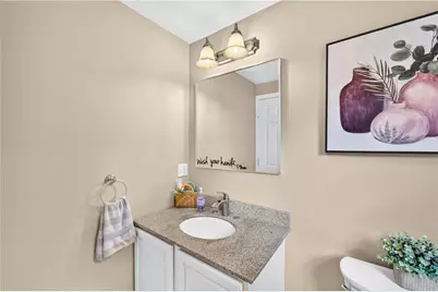 112 Greenwich Avenue, Warwick, RI 02886 - Photo 18
