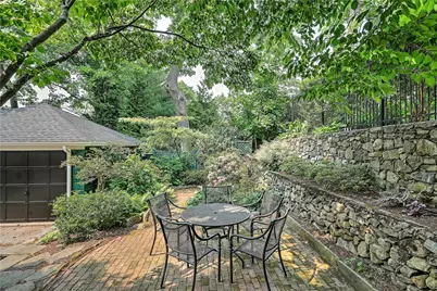 32 Jenckes Street Street, Providence, RI 02906 - Photo 36