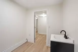 5 Morgan St, Providence, RI 02907 - Photo 32