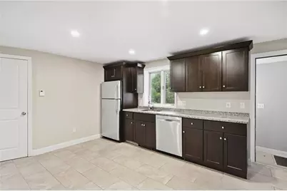 79 Franklin Street, Bristol, RI 02809 - Photo 4