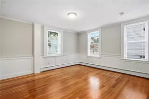 79 Franklin St, Bristol, RI 02809 - Photo 6