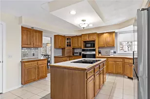 25 Dale Hill Dr, North Kingstown, RI 02874 - Photo 8
