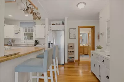91 Easton Avenue, Portsmouth, RI 02871 - Photo 8