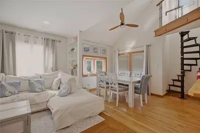 91 Easton Avenue, Portsmouth, RI 02871 - Photo 6