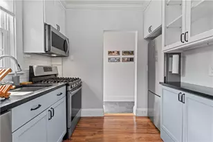 150 Dexterdale Rd, Providence, RI 02906 - Photo 14