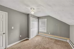 28 Gardner St, Pawtucket, RI 02861 - Photo 18
