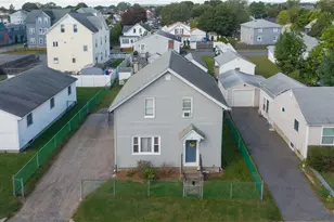 28 Gardner St, Pawtucket, RI 02861 - Photo 2