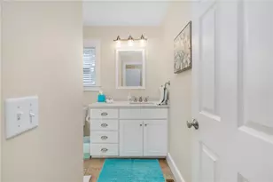 36 Beachview Terrace, Middletown, RI 02842 - Photo 16