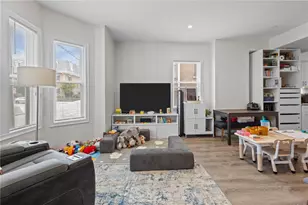 118 Pitman St, Providence, RI 02906 - Photo 10
