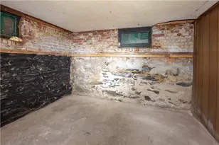 21 Berkley St, Providence, RI 02908 - Photo 34
