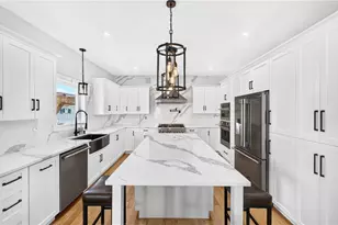 38 Burroughs St, East Providence, RI 02914 - Photo 4