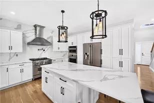 38 Burroughs St, East Providence, RI 02914 - Photo 8