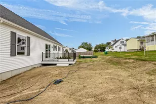 121 Robert Gray Ave, Tiverton, RI 02878 - Photo 20