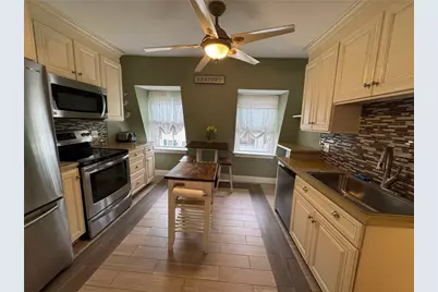 4 Hammond Street #5, Newport, RI 02840 - Photo 4