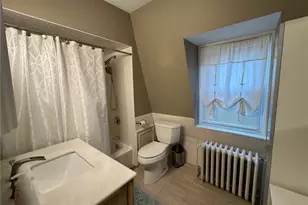 4 Hammond St, Newport, RI 02840 - Photo 24