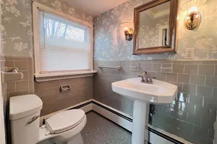 93 Grand View Dr, Warwick, RI 02886 - Photo 16