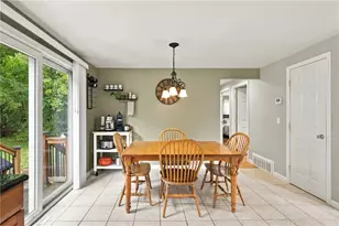 248 Knollwood Dr, Woonsocket, RI 02895 - Photo 8